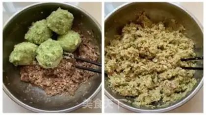 Make Big cabbage pork dumplings step 2