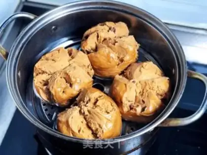 Make Red sugar, red dates, buns step 8
