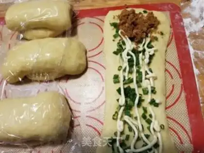 Make Onion pine toast step 8