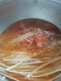 Make Tomato egg noodles step 4