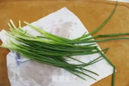 Make Onion noodles step 0