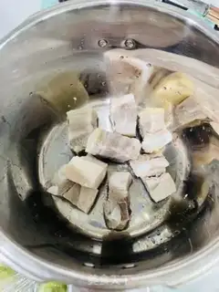 Make Steak stew step 1