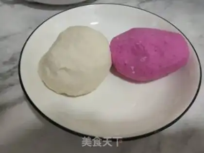 Make Piggy dumplings step 0