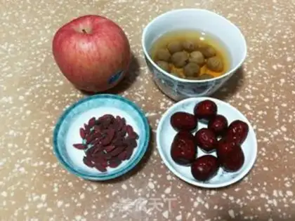Make Cinnamon round fruit tea step 0