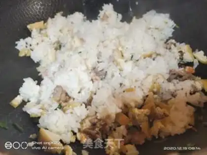 Make Tofu tofu fried rice step 4