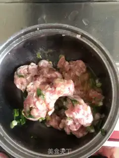 Make Sweet peas, meatball soup step 0
