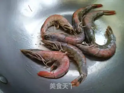 Make A white radish with shrimp step 2