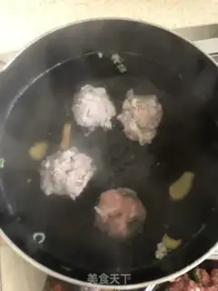 Make Sweet peas, meatball soup step 2