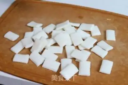 Make Cinnamon flower cake step 0