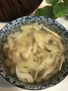 Make A twirling mushroom for soup step 2