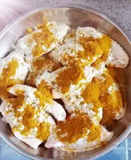 Make Garlic chicken wings step 1