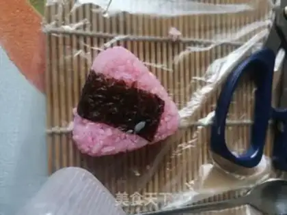 Make Triangular sushi step 8
