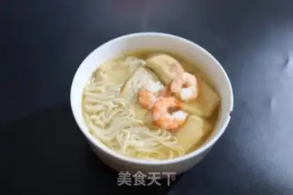 Make Shrimp oil tofu noodles step 3