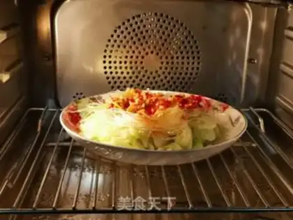 Make A garlic cabbage fan step 3