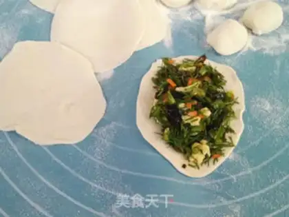 Make Burgundy egg pans step 8