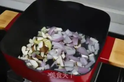Make Black pepper cow and potatoes step 4
