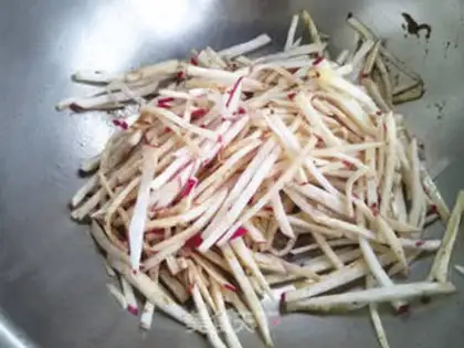 Make Spicy radish step 2