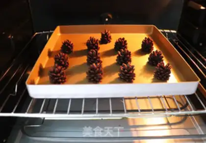 Make Christmas pine cookies step 11