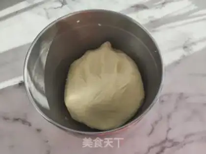 Make "Christmas cookies with tea and cream." step 6