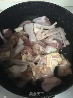Make The radish meat dumplings step 7