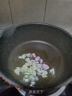 Make Spicy cabbage and tofu step 1