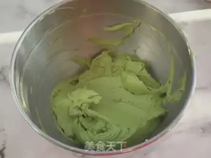Make "Christmas cookies with tea and cream." step 13