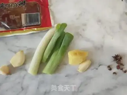Make Mingtae fish stewed radish step 0
