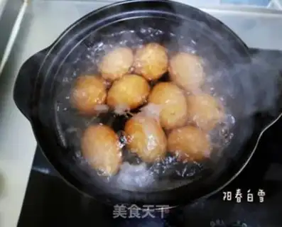 Make A hillbilly egg step 1