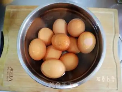 Make A hillbilly egg step 2