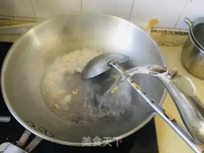 Make A seametrium fan soup step 4