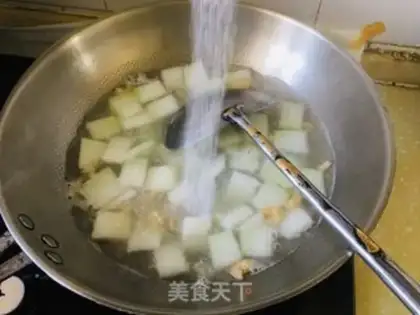 Make A seametrium fan soup step 6