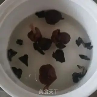 Make Three fresh chicken noodles step 0