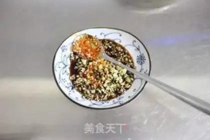 Make Spicy, garlic eggs step 7
