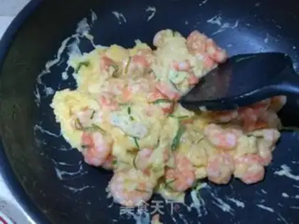 Make Tomato-flavored eggs and shrimp step 7