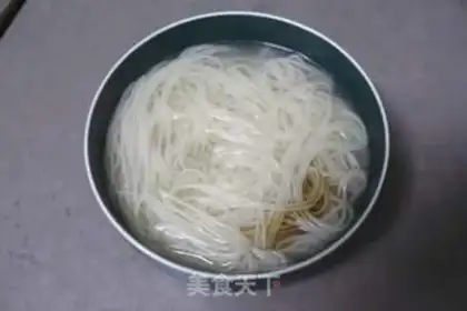 Make Egg cucumber noodles step 6