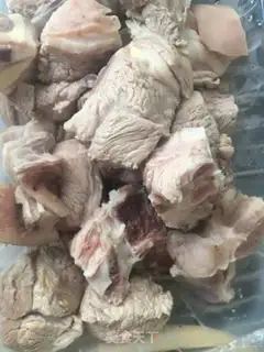 Make Beer and cabbage fans roast lamb step 0