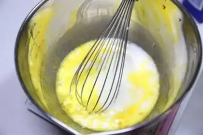 Make A yellow milk pie step 1