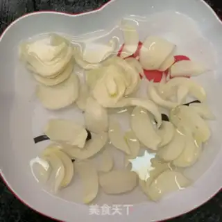 Make Lotus lilies bone soup step 2