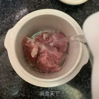 Make Lotus lilies bone soup step 5