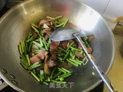 Make Garlic pork step 6