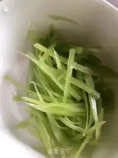Make Three-coloured silk step 0