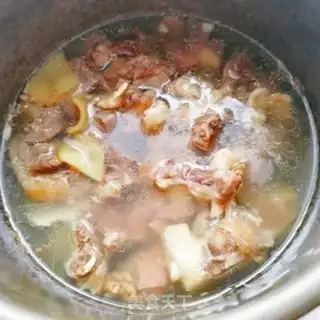 Make A lamb stew with carrots step 4