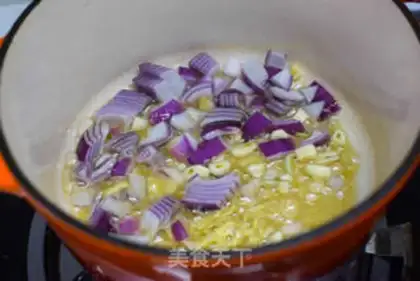 Make Tomato acid soup pan step 5