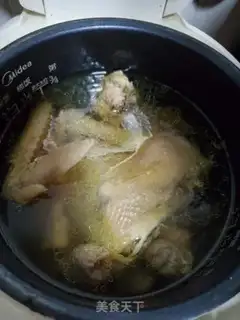 Make Clean up the old hen soup step 4