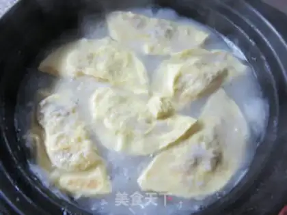 Make Egg dumplings for taco heads step 7