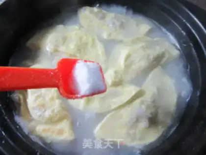 Make Egg dumplings for taco heads step 8