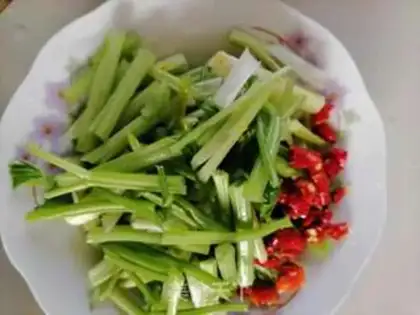 Make Celery beef step 0