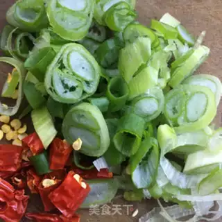 Make Tomato stew soybean sprouts step 1