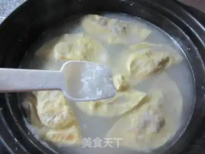 Make Egg dumplings for taco heads step 9