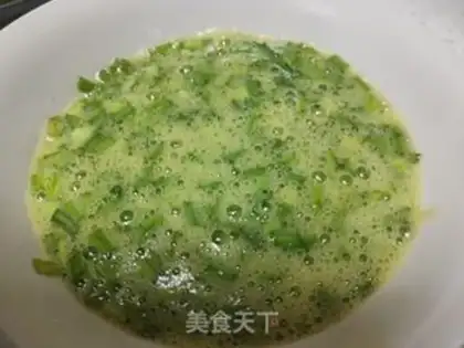 Make Garlic fried eggs step 5